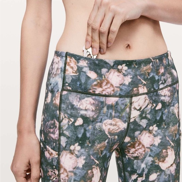 lululemon athletica Floral Print Leggings - Black and Pink - Picture 2 of 9
